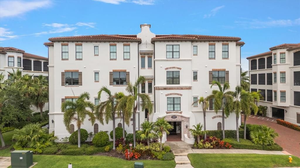 5707 YEATS MANOR DRIVE 402, Tampa, FL 33616