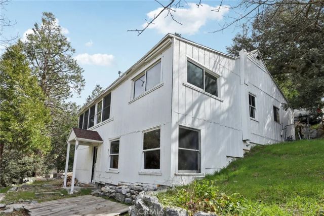 532 Sunset, Crestline, CA 92325
