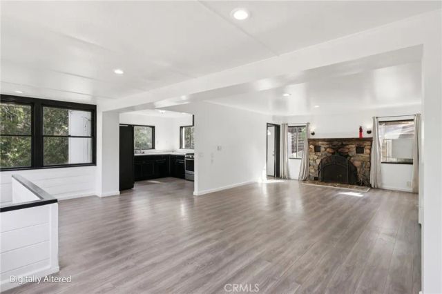 532 Sunset, Crestline, CA 92325