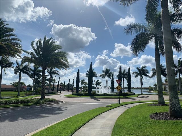 255 MARAVIYA BOULEVARD, Nokomis, FL 34275