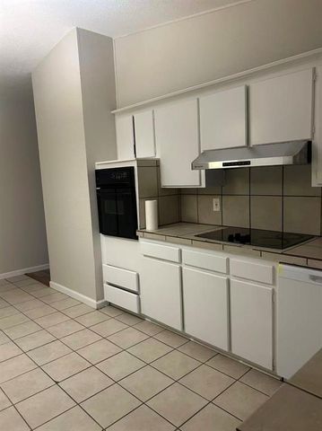 4833 EW Elmview Drive, Del City, OK 73115