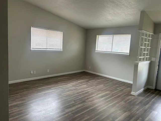 4833 EW Elmview Drive, Del City, OK 73115