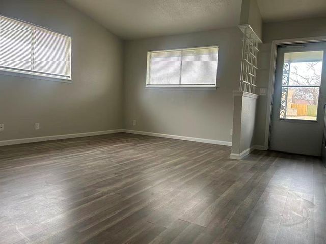 4833 EW Elmview Drive, Del City, OK 73115