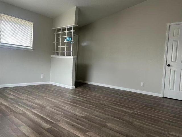 4833 EW Elmview Drive, Del City, OK 73115