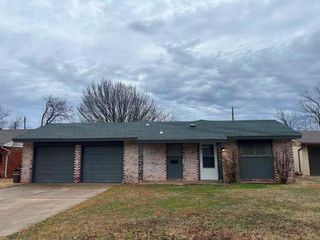 4833 EW Elmview Drive, Del City, OK 73115