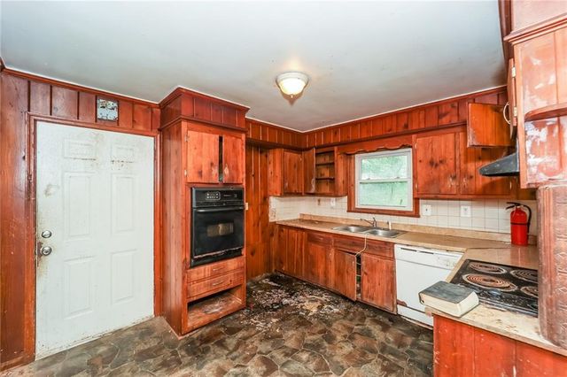 3179 Dogwood Drive, Atlanta, GA 30344