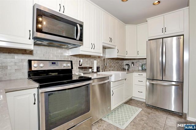 1314 Richmond Road, West Milford, NJ 07480