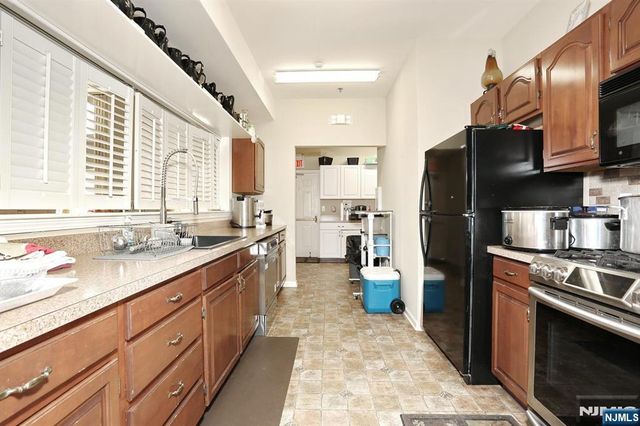 1314 Richmond Road, West Milford, NJ 07480