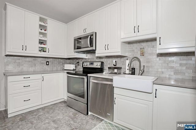1314 Richmond Road, West Milford, NJ 07480