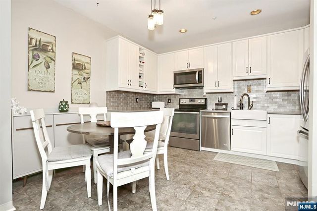 1314 Richmond Road, West Milford, NJ 07480