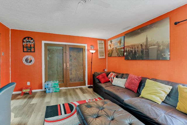 7400 Marlan Avenue, Reynoldsburg, OH 43068