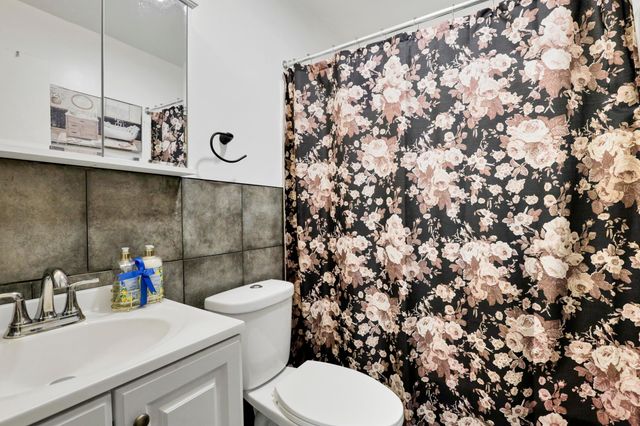 7400 Marlan Avenue, Reynoldsburg, OH 43068