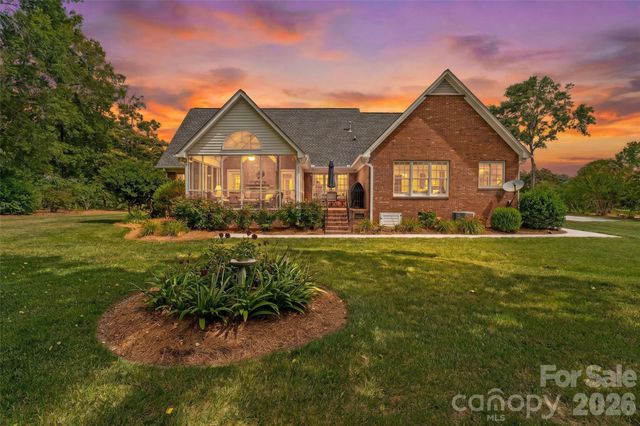 1135 Hunter Trail Court, Rock Hill, SC 29730