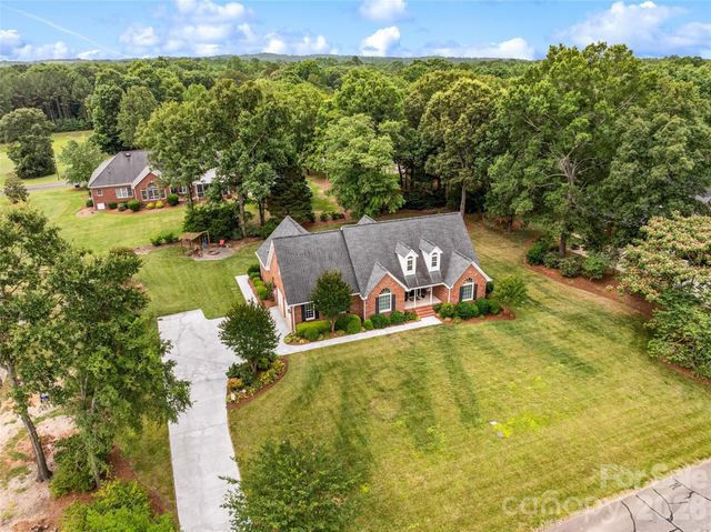 1135 Hunter Trail Court, Rock Hill, SC 29730