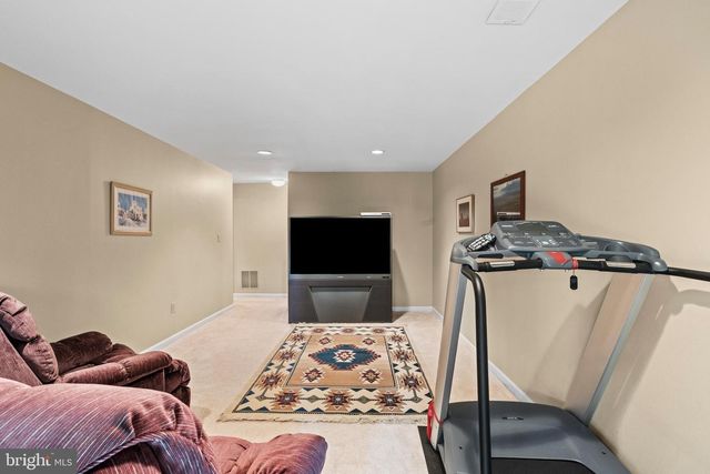 2025 MAGARITY CT, Falls Church, VA 22043