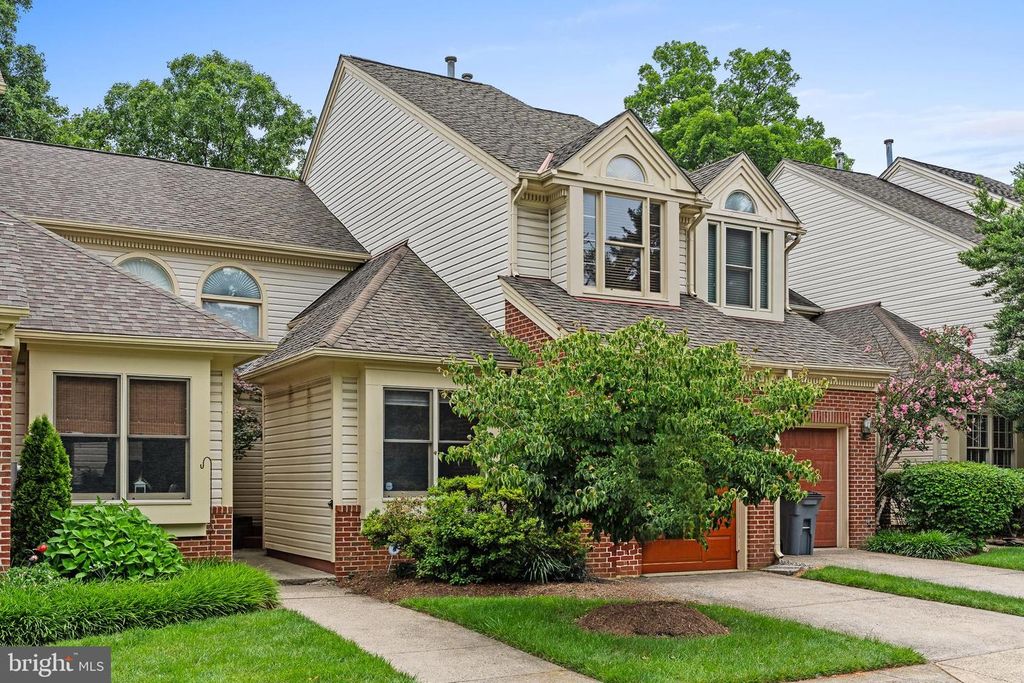 2025 MAGARITY CT, Falls Church, VA 22043