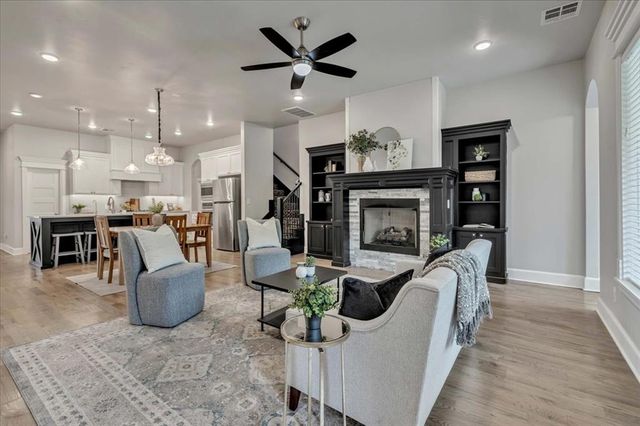 10713 Wild Horse Creek Drive, Yukon, OK 73099