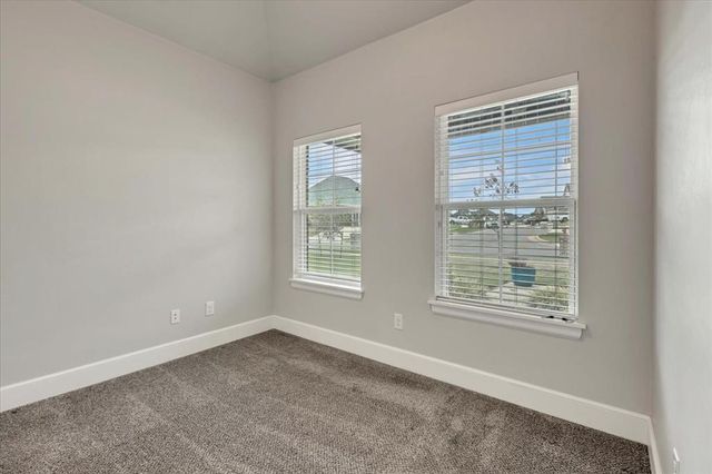 10713 Wild Horse Creek Drive, Yukon, OK 73099