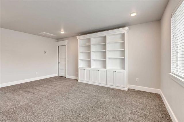 10713 Wild Horse Creek Drive, Yukon, OK 73099