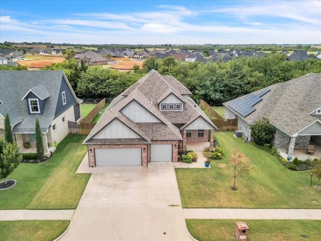 10713 Wild Horse Creek Drive, Yukon, OK 73099