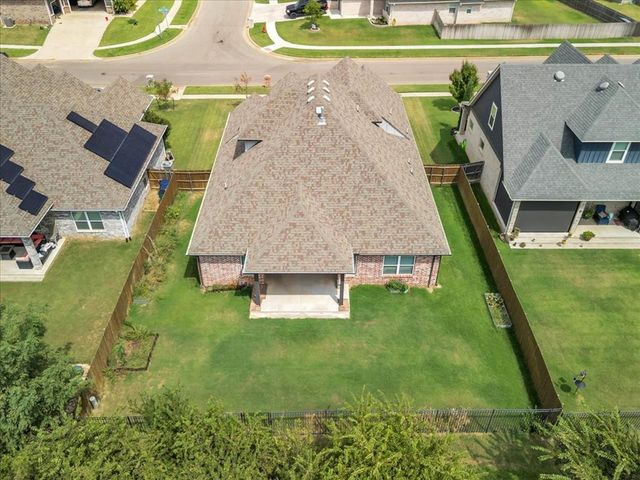 10713 Wild Horse Creek Drive, Yukon, OK 73099