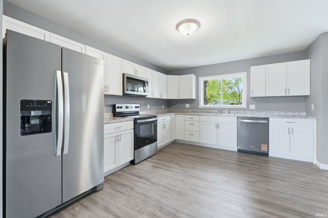 6426 Arnel Avenue, Fort Wayne, IN 46835