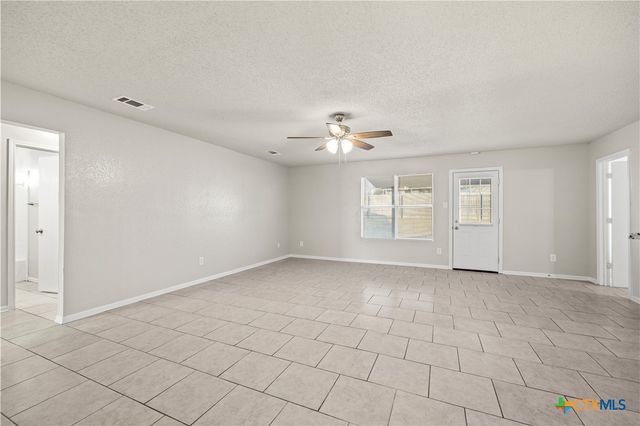 4311 Stallion Drive, Killeen, TX 76549