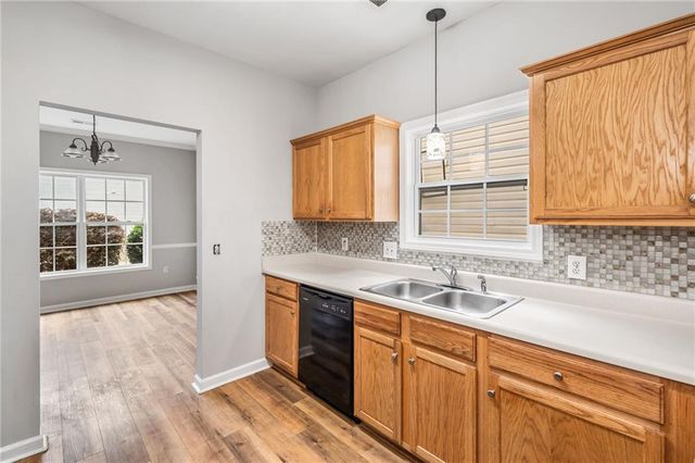 82 Brookvalley W Court, Dallas, GA 30157