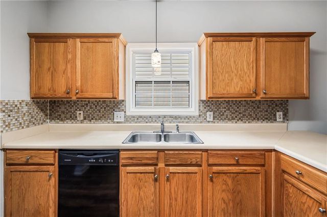 82 Brookvalley W Court, Dallas, GA 30157