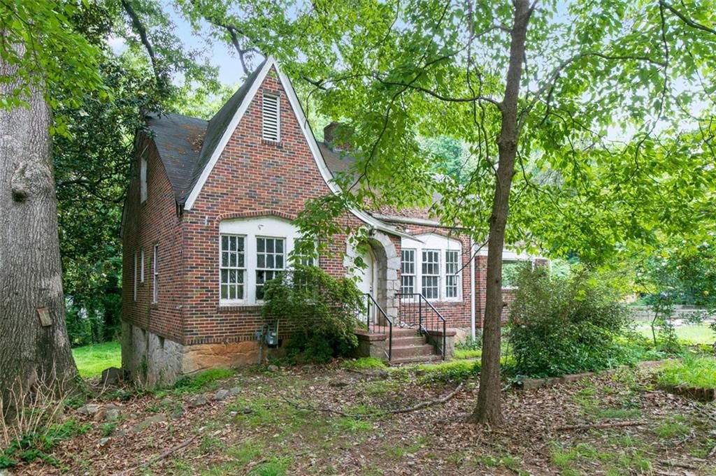 1699 EMERALD SW Avenue, Atlanta, GA 30310