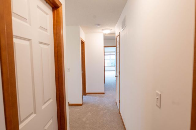 10008 Iris Lane, Eden Prairie, MN 55347
