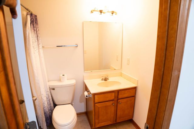 10008 Iris Lane, Eden Prairie, MN 55347
