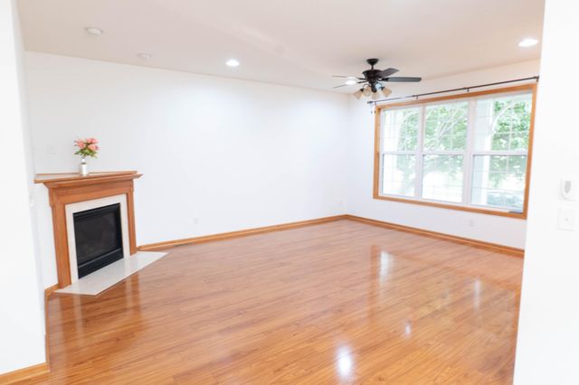10008 Iris Lane, Eden Prairie, MN 55347