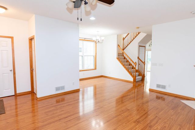 10008 Iris Lane, Eden Prairie, MN 55347