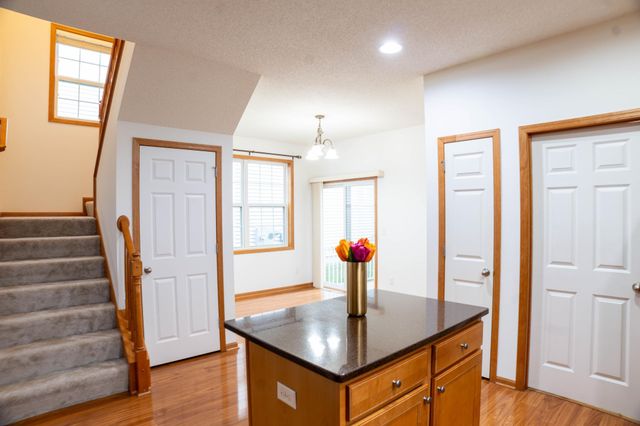 10008 Iris Lane, Eden Prairie, MN 55347