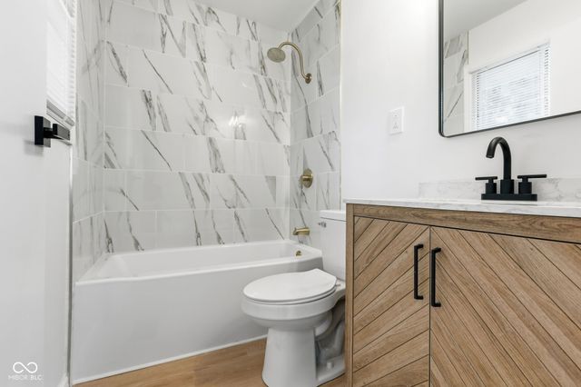 824 Longfellow Lane, Plainfield, IN 46168