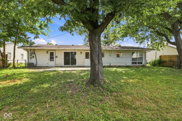 824 Longfellow Lane, Plainfield, IN 46168