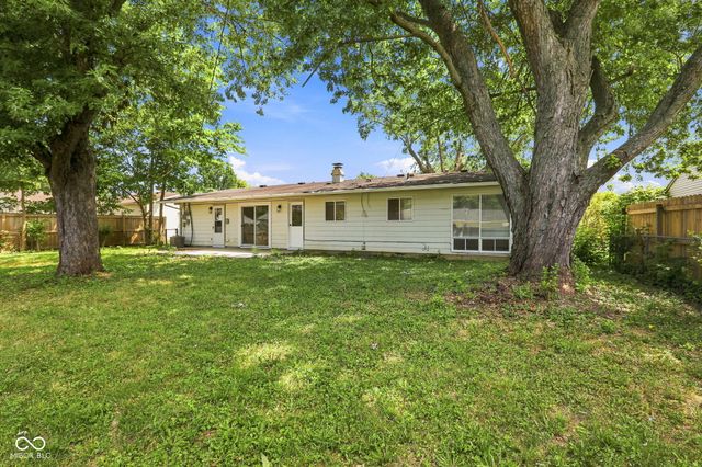 824 Longfellow Lane, Plainfield, IN 46168