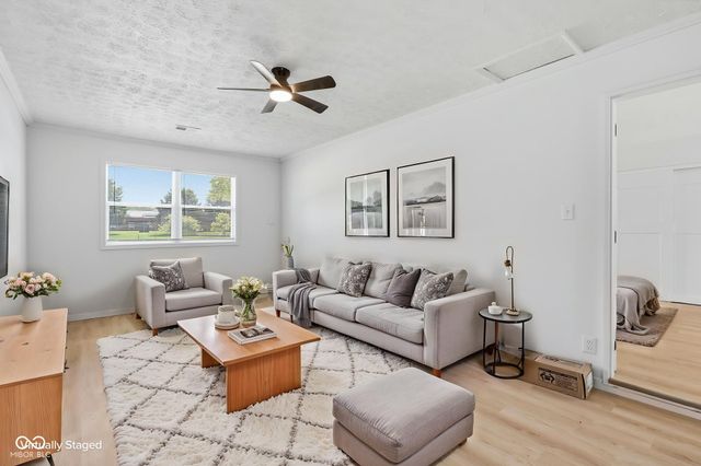 824 Longfellow Lane, Plainfield, IN 46168