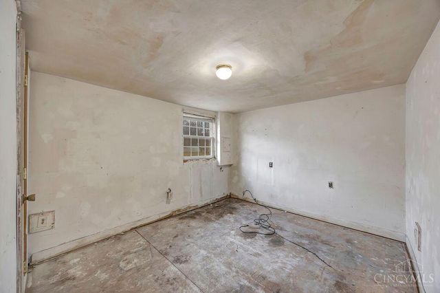 2575 Airport Road, Bethel, OH 45106