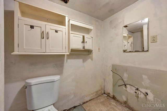 2575 Airport Road, Bethel, OH 45106