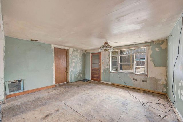 2575 Airport Road, Bethel, OH 45106