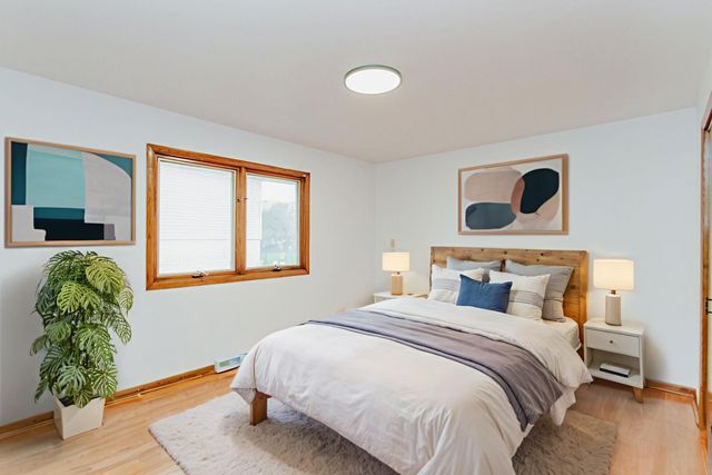 8706 W Stolting Road, Niles, IL 60714