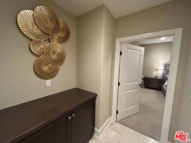 23500 Park Sorrento C33, Calabasas, CA 91302