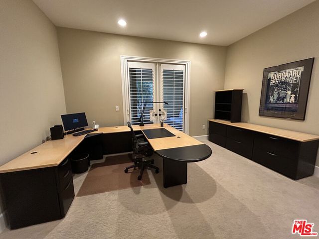 23500 Park Sorrento C33, Calabasas, CA 91302