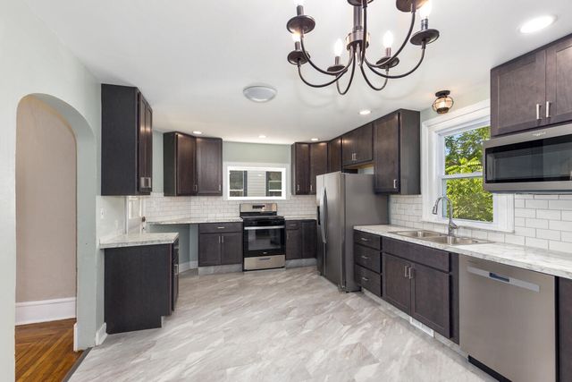 209 E Chapin Street, Cadillac, MI 49601