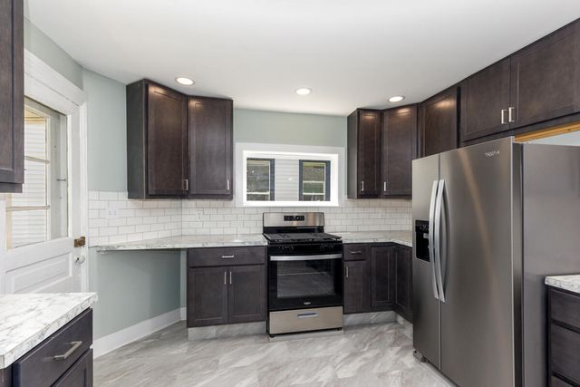 209 E Chapin Street, Cadillac, MI 49601