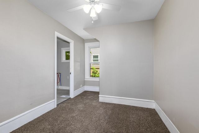 209 E Chapin Street, Cadillac, MI 49601