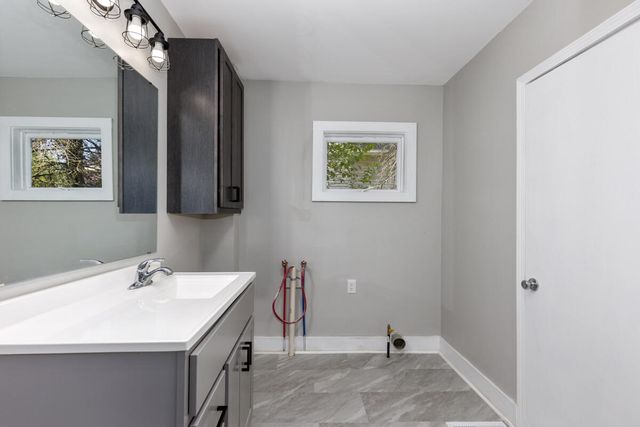 209 E Chapin Street, Cadillac, MI 49601