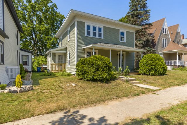 209 E Chapin Street, Cadillac, MI 49601